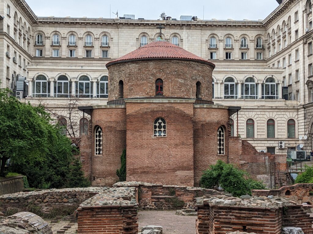 聖ペトカ教会正面