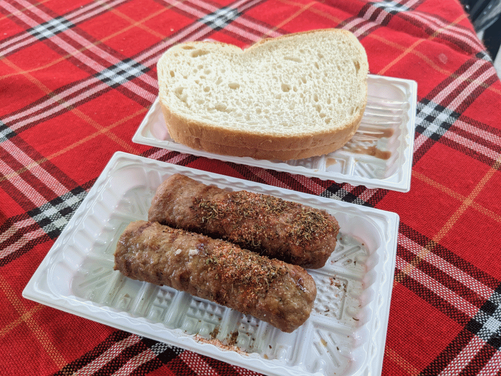 ブルガリア郷土料理のキョフテ