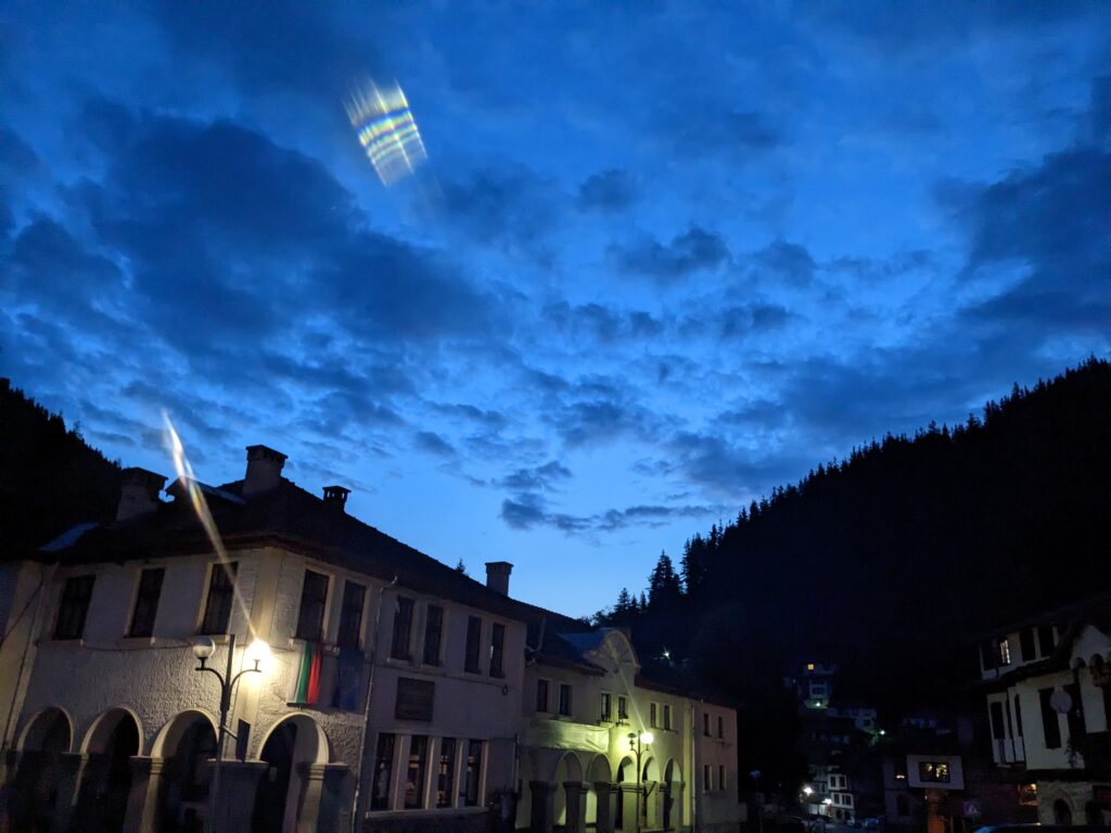 夜のシロカラカ