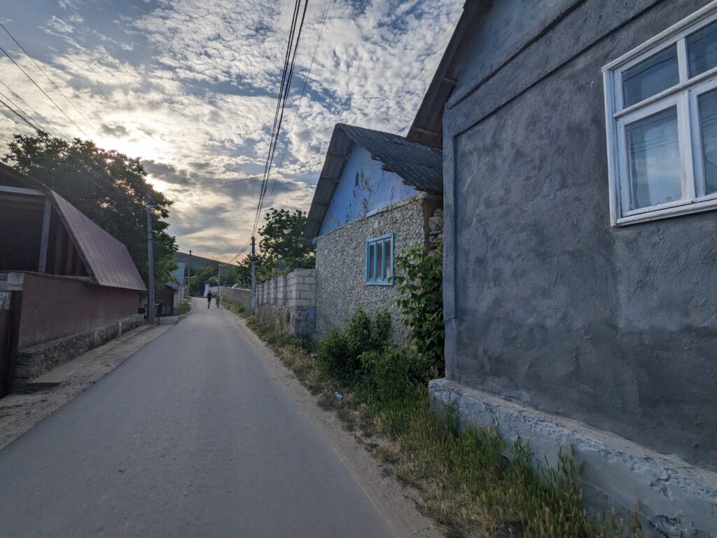 夕方のトレブジェニ村