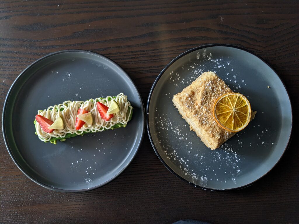 沿ドニエストル共和国のティラスポリで食べたケーキ