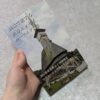 姉妹で旅する世界エッセイルーマニア編2巻を持つ手