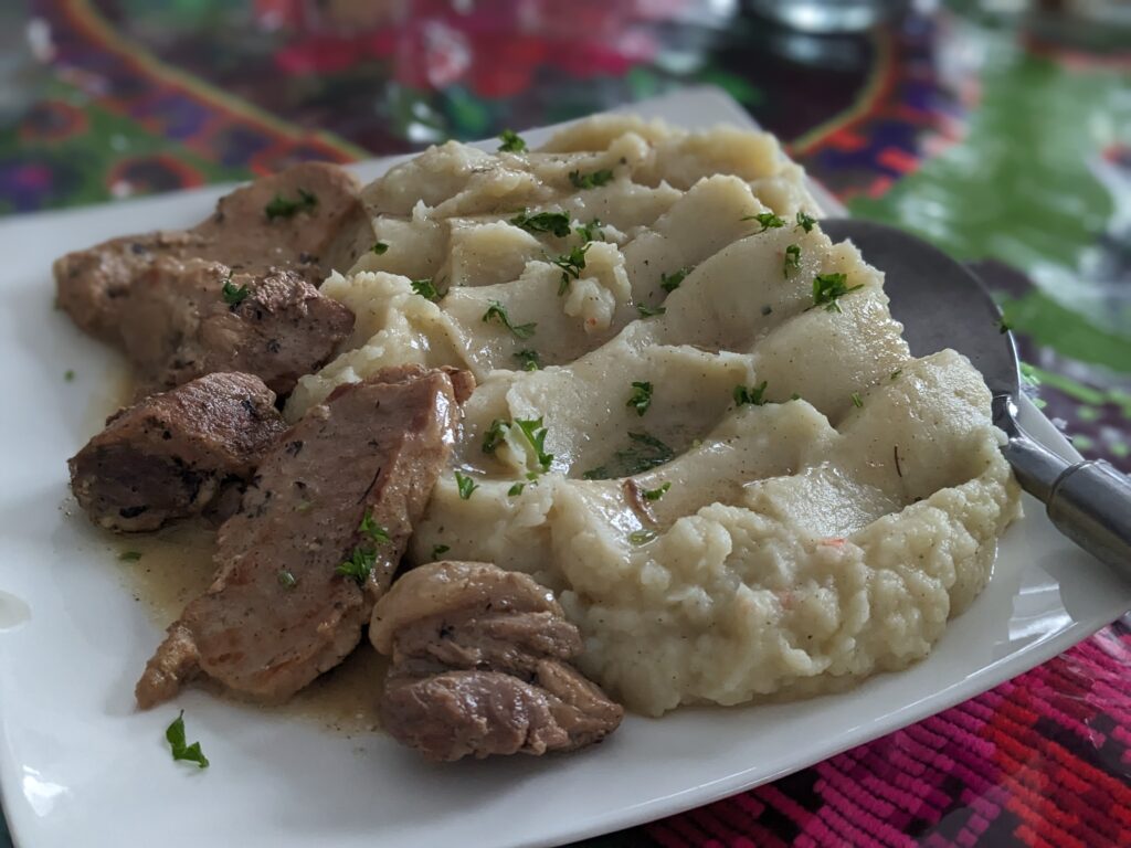 マラムレシュの肉料理