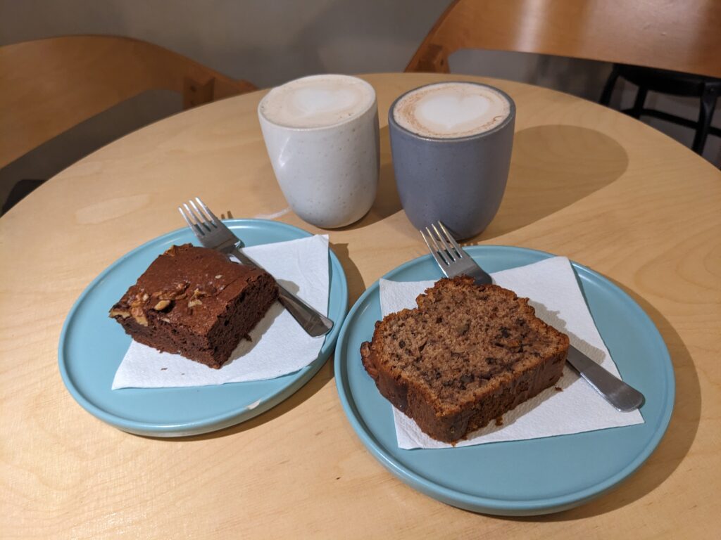 シビウのオーガニックカフェのパウンドケーキ