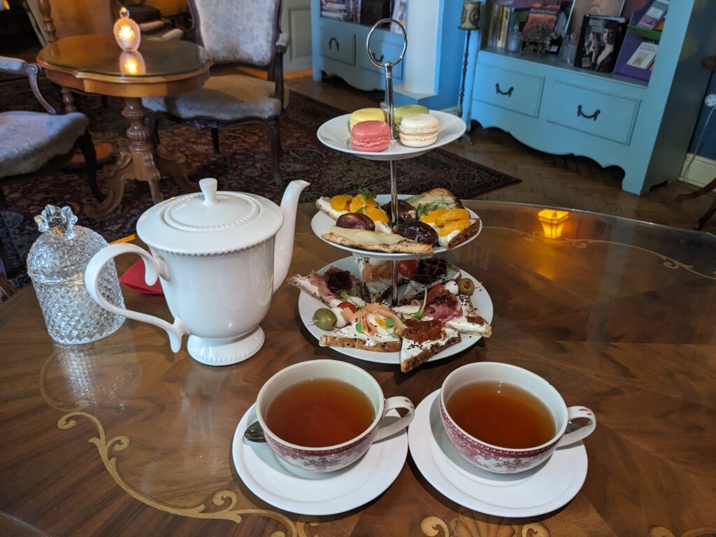 ブカレスト紅茶サロンのアフタヌーンティー