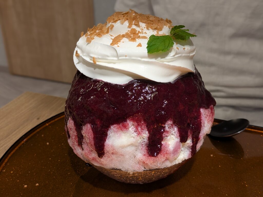 PARLOR VINEFRUブルーベリーとアールグレイ茶葉のかき氷