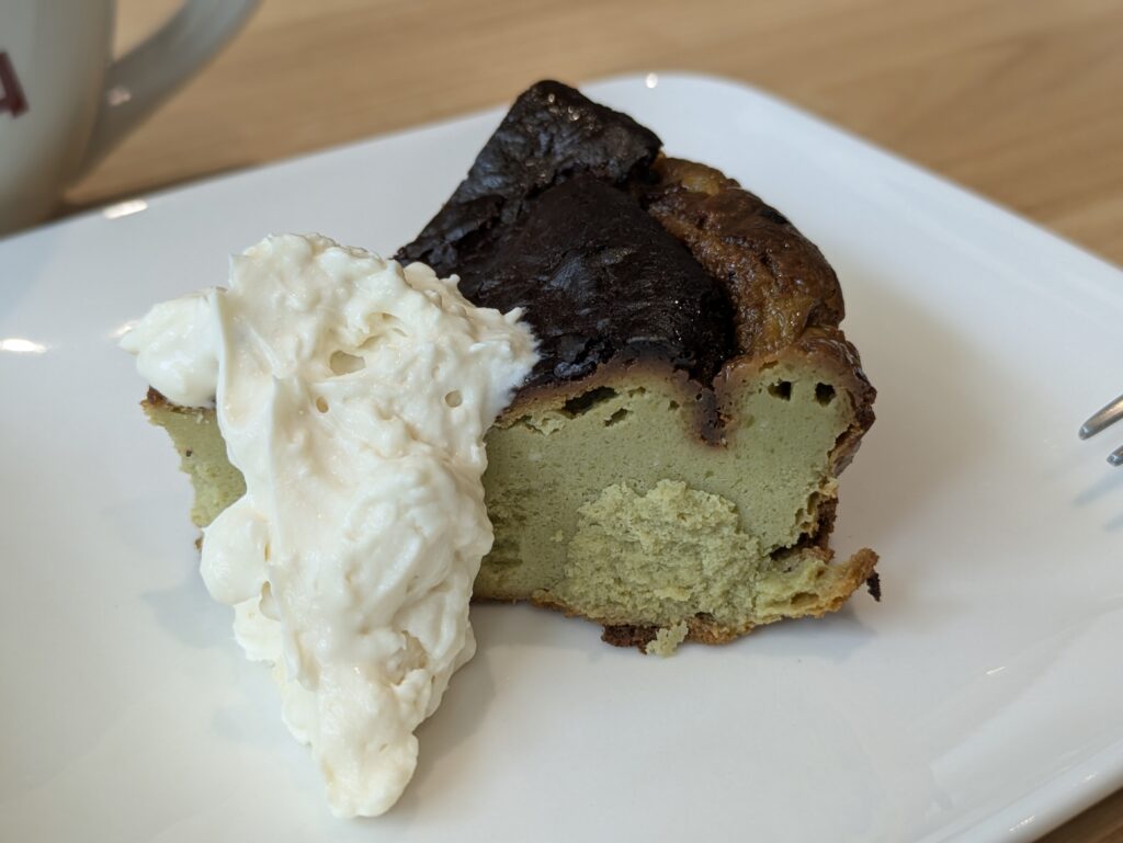 発酵ラボマオリンク抹茶バスクチーズケーキ