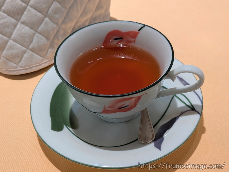 シェ・松尾のカフェで飲んだフレーバーティー